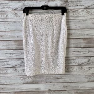 Attention Ivory Lace Skirt Size 4